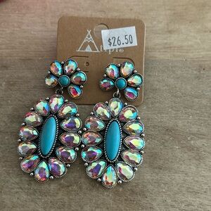 Beautiful western rhinestone, turquoise dangle earrings